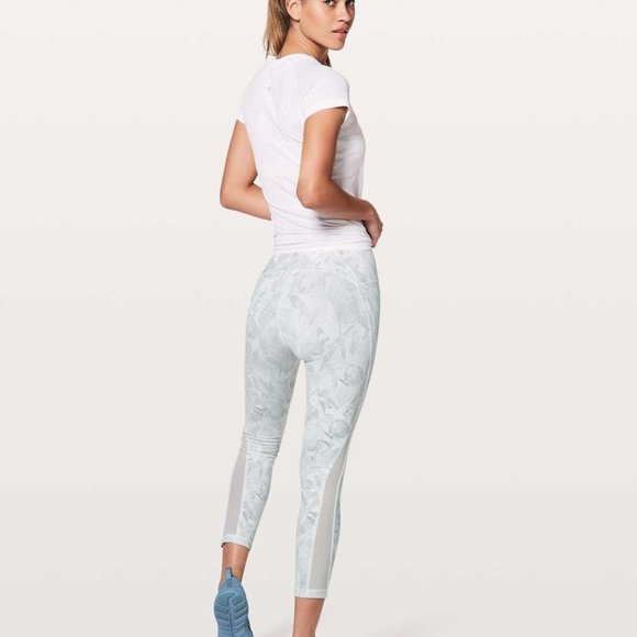 🚫SOLD🚫Lululemon Train Times 7/8 Pant * 25″ Jasmi - Picture 2 of 9